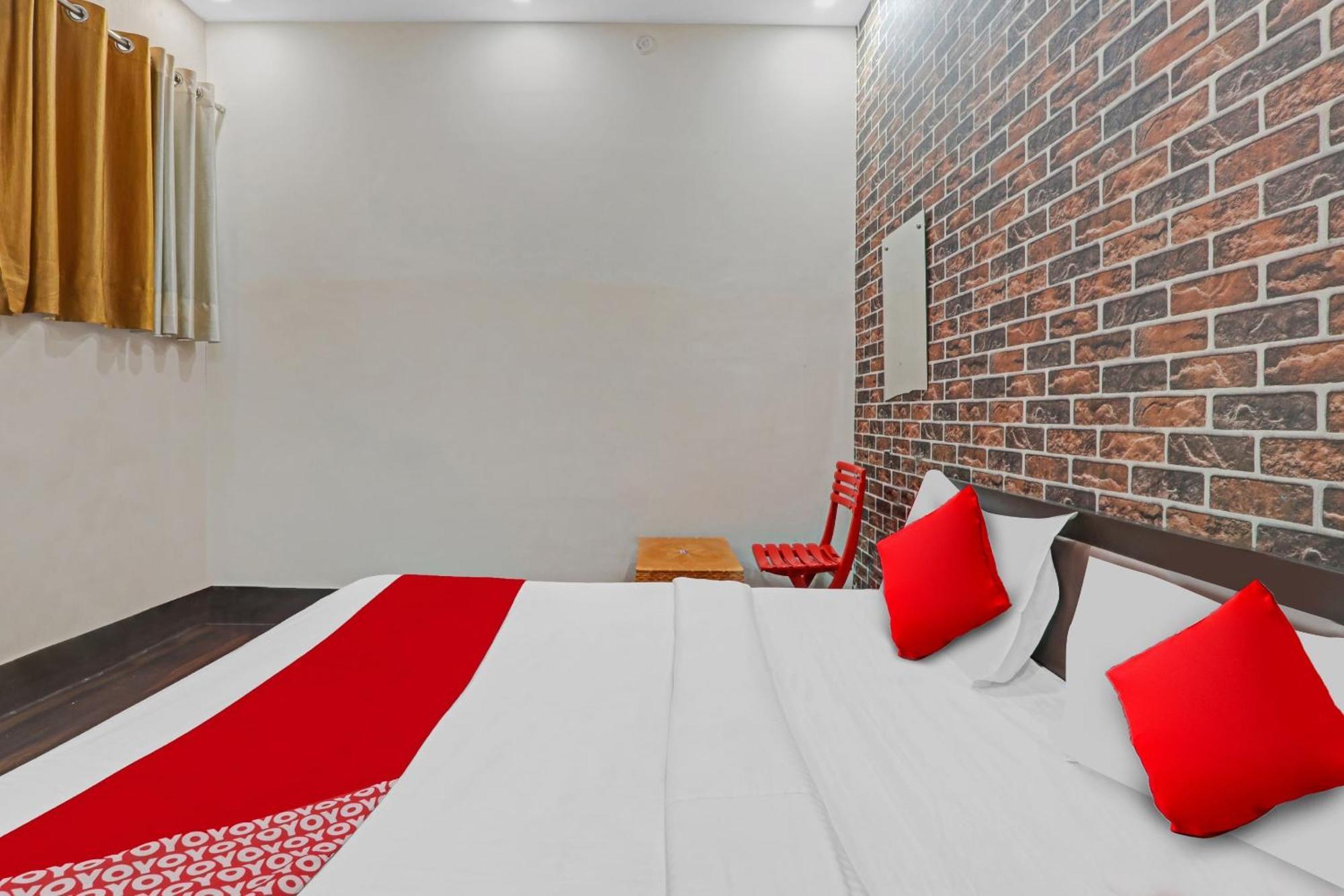 Hotel O New Pacifica Grand Near Phoenix United Λάκναου Εξωτερικό φωτογραφία