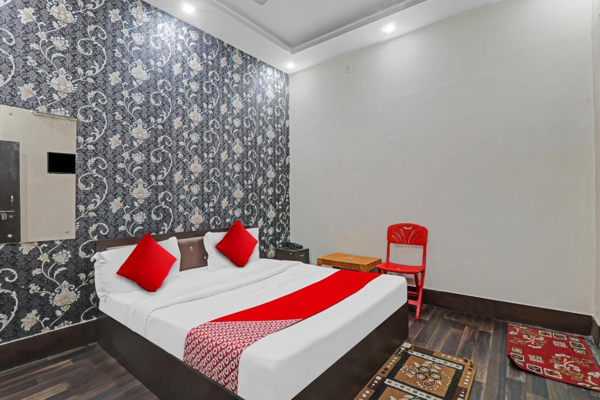 Hotel O New Pacifica Grand Near Phoenix United Λάκναου Εξωτερικό φωτογραφία