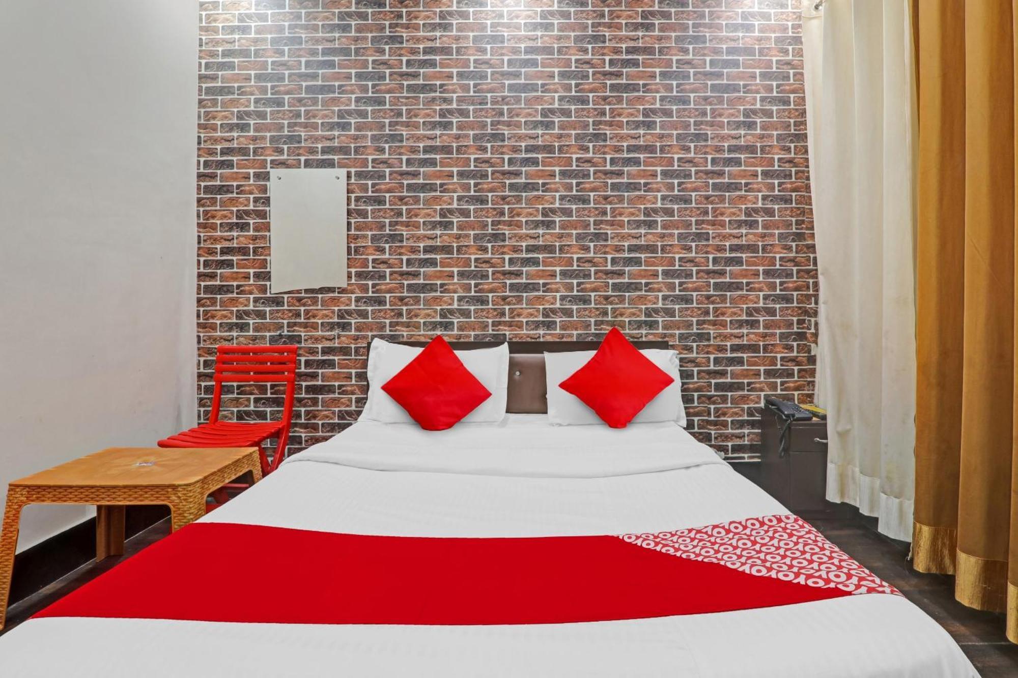 Hotel O New Pacifica Grand Near Phoenix United Λάκναου Εξωτερικό φωτογραφία