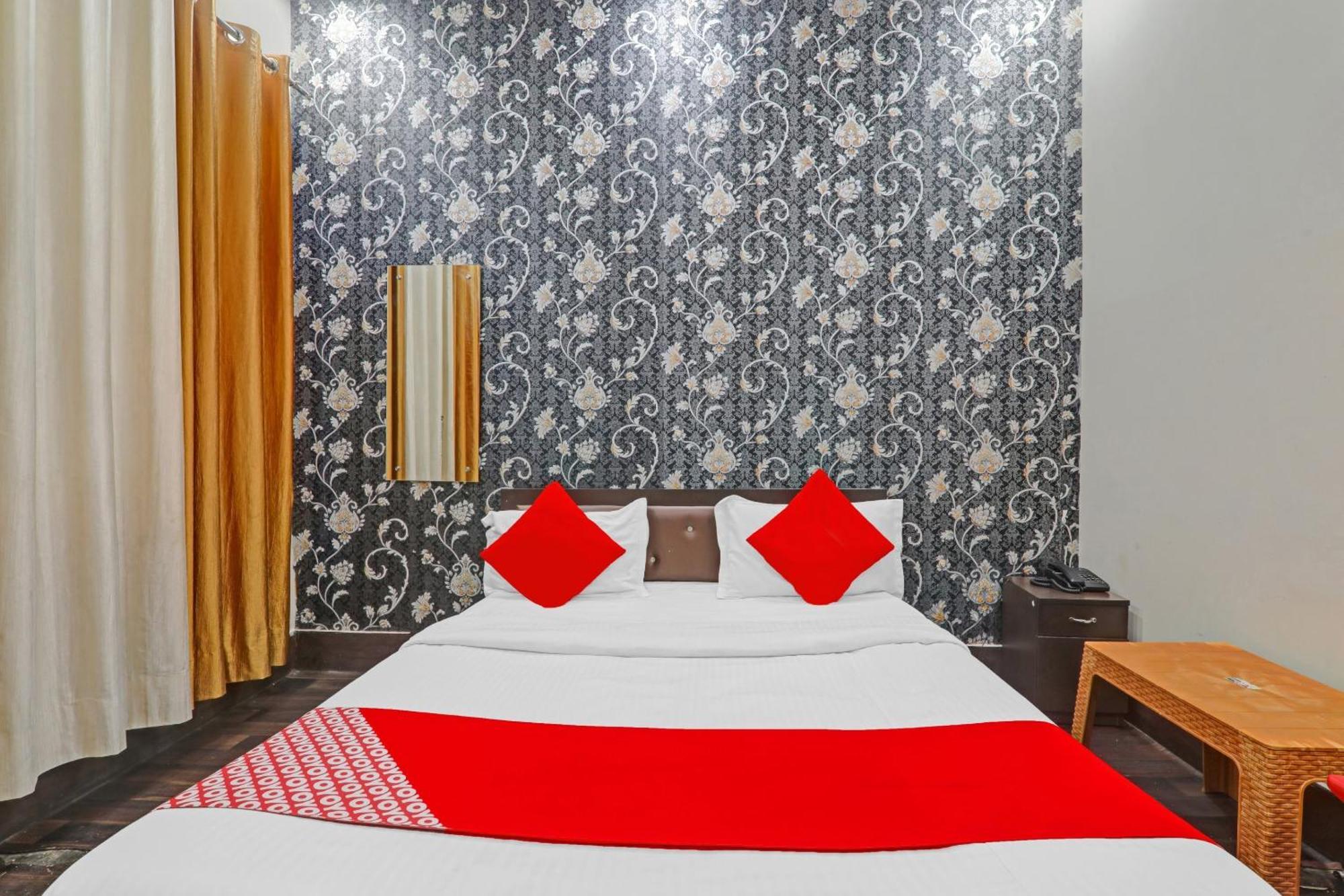 Hotel O New Pacifica Grand Near Phoenix United Λάκναου Εξωτερικό φωτογραφία