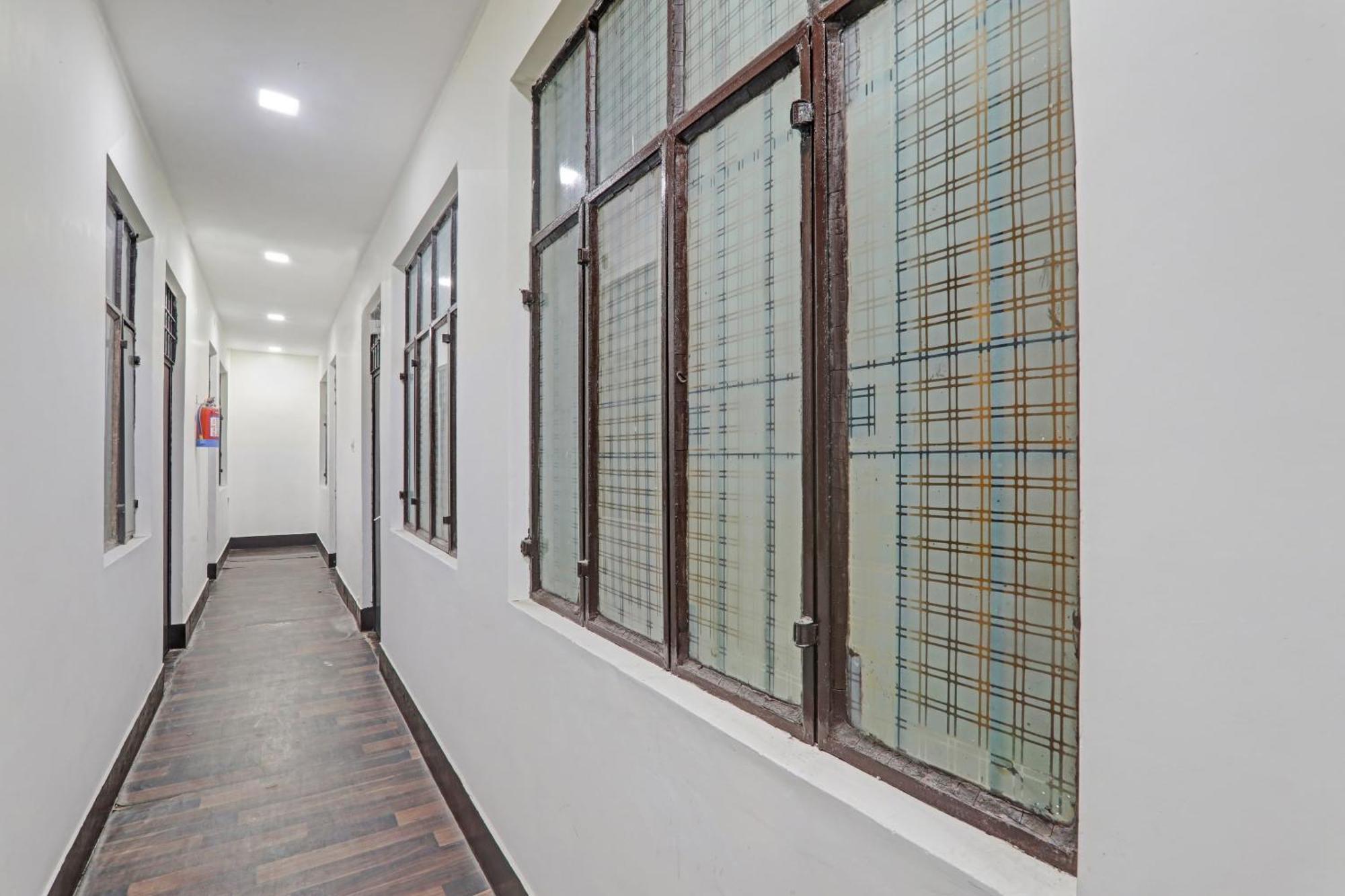 Hotel O New Pacifica Grand Near Phoenix United Λάκναου Εξωτερικό φωτογραφία