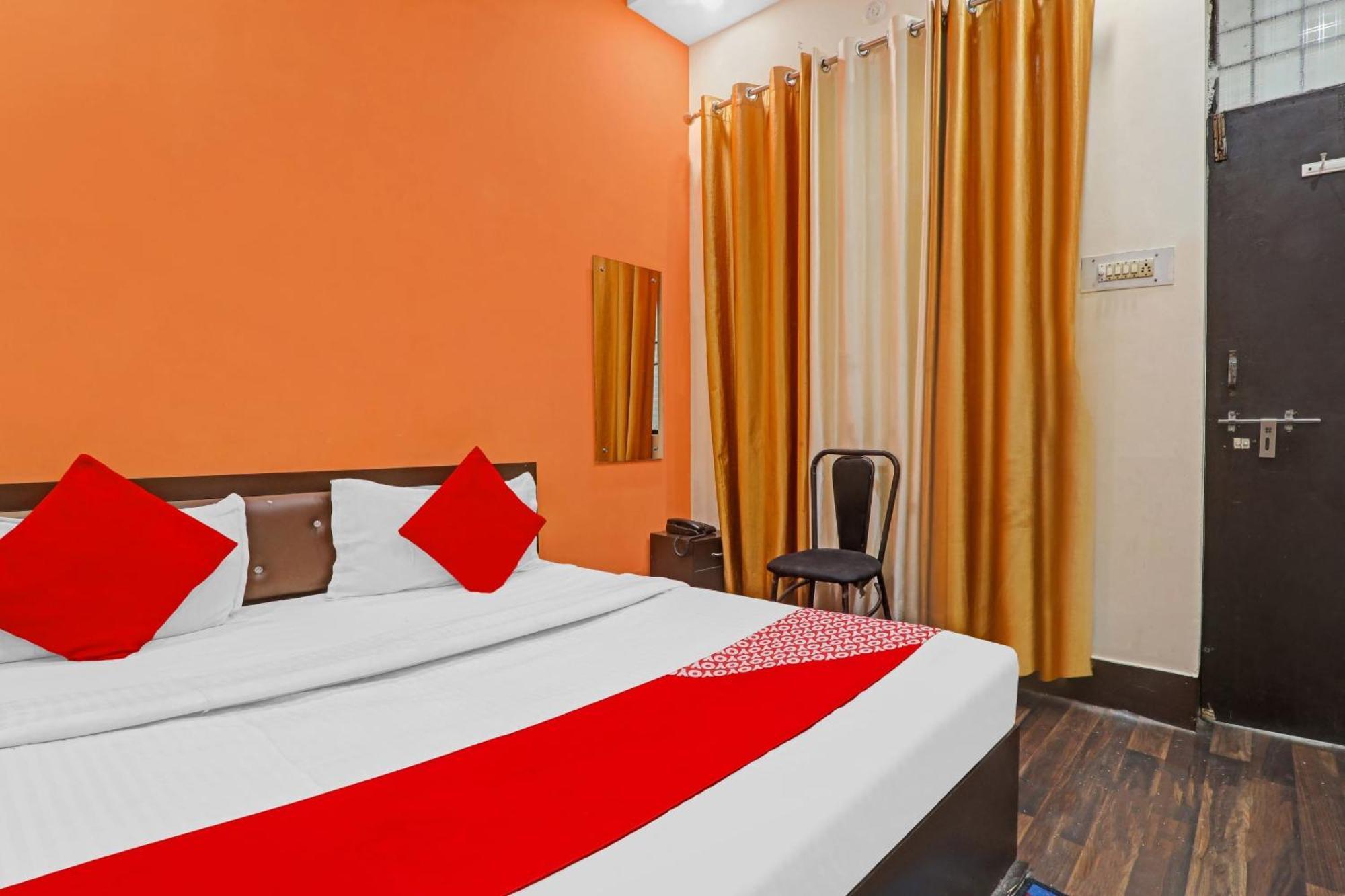 Hotel O New Pacifica Grand Near Phoenix United Λάκναου Εξωτερικό φωτογραφία